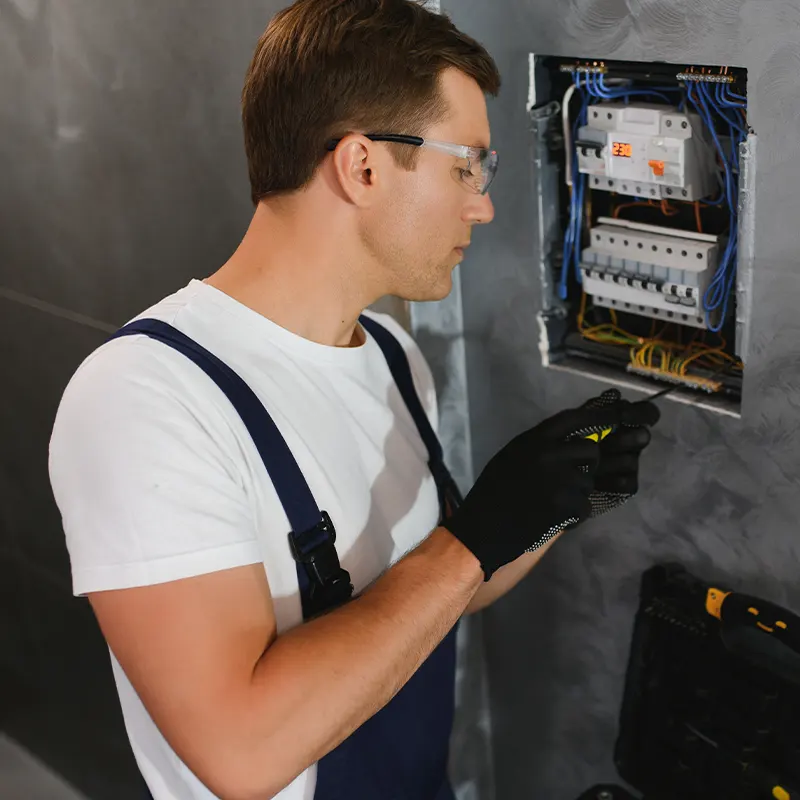 Residential Electrician Arvada